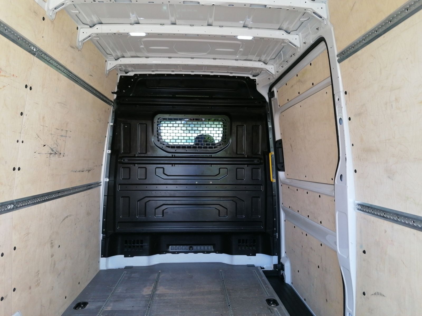 Crafter Kasten 2.0 TDI MR Hoch KAMERA+NAVI