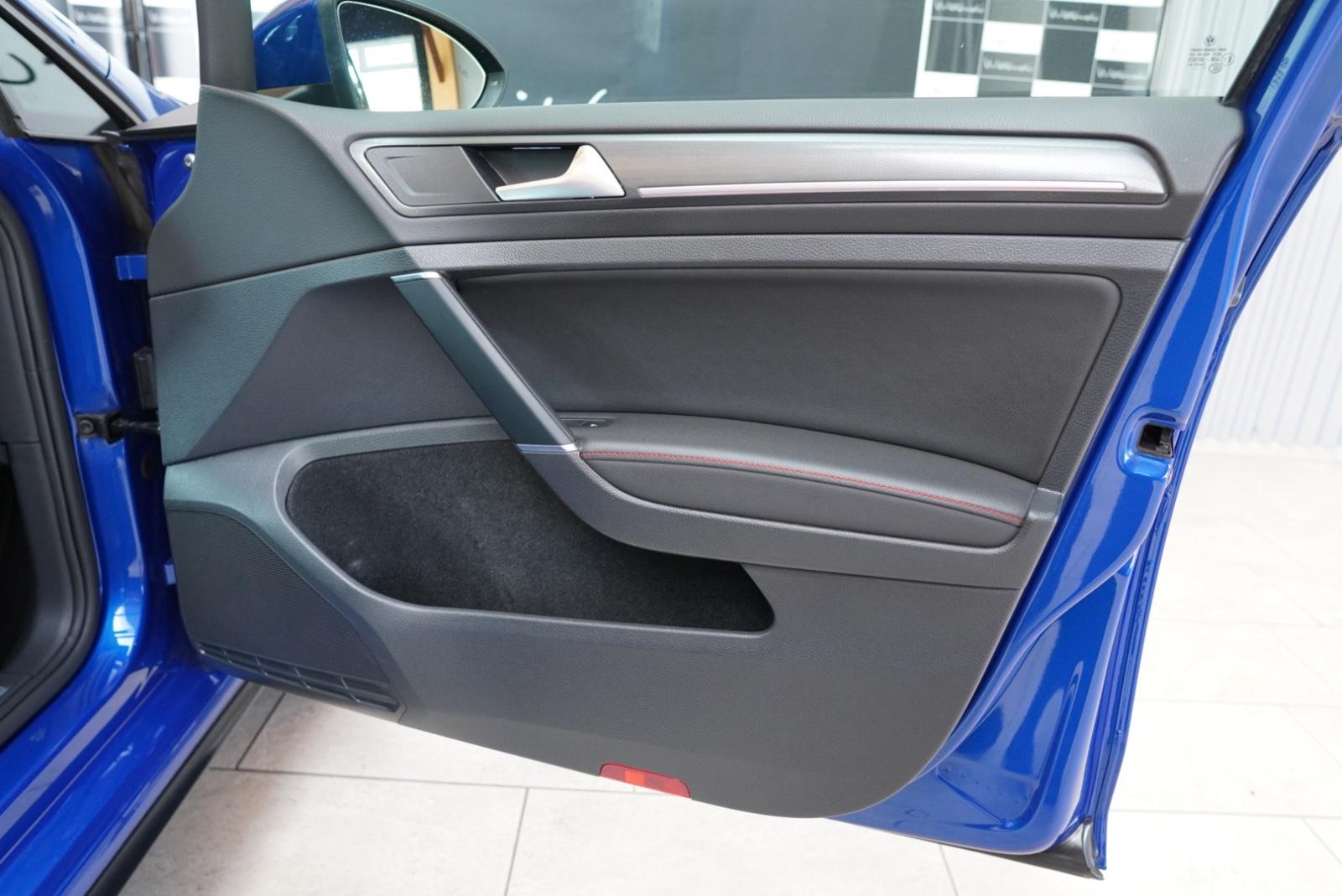 Volkswagen Golf VII Lim. *GTI Performance*ACC*AHK*DigitalCo