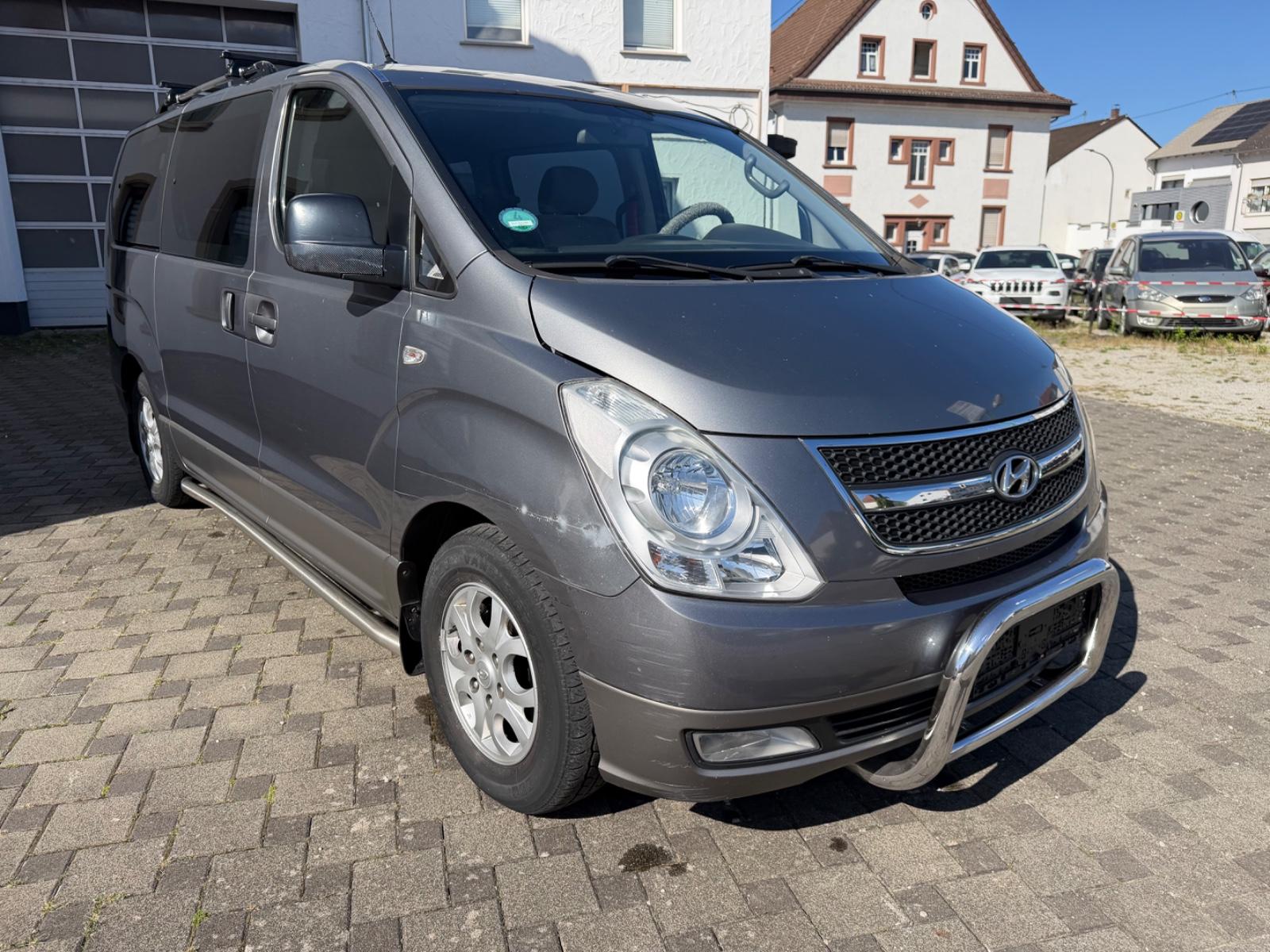 Hyundai H-1 Kasten 8 SITZER TUV 10/2026