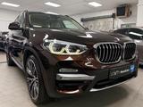 BMW X3 xDrive 30 d Luxury Line*PANO*LEDER*AHK*8-fach - BMW X3: Xdrive 30d