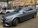 Mercedes-Benz C 300d/AMG/Top Zustand/ACC/Kamera - mit Diesel-Antrieb: Alcantara, mit Navigationssystem, Limousine, mit Klimaanlage