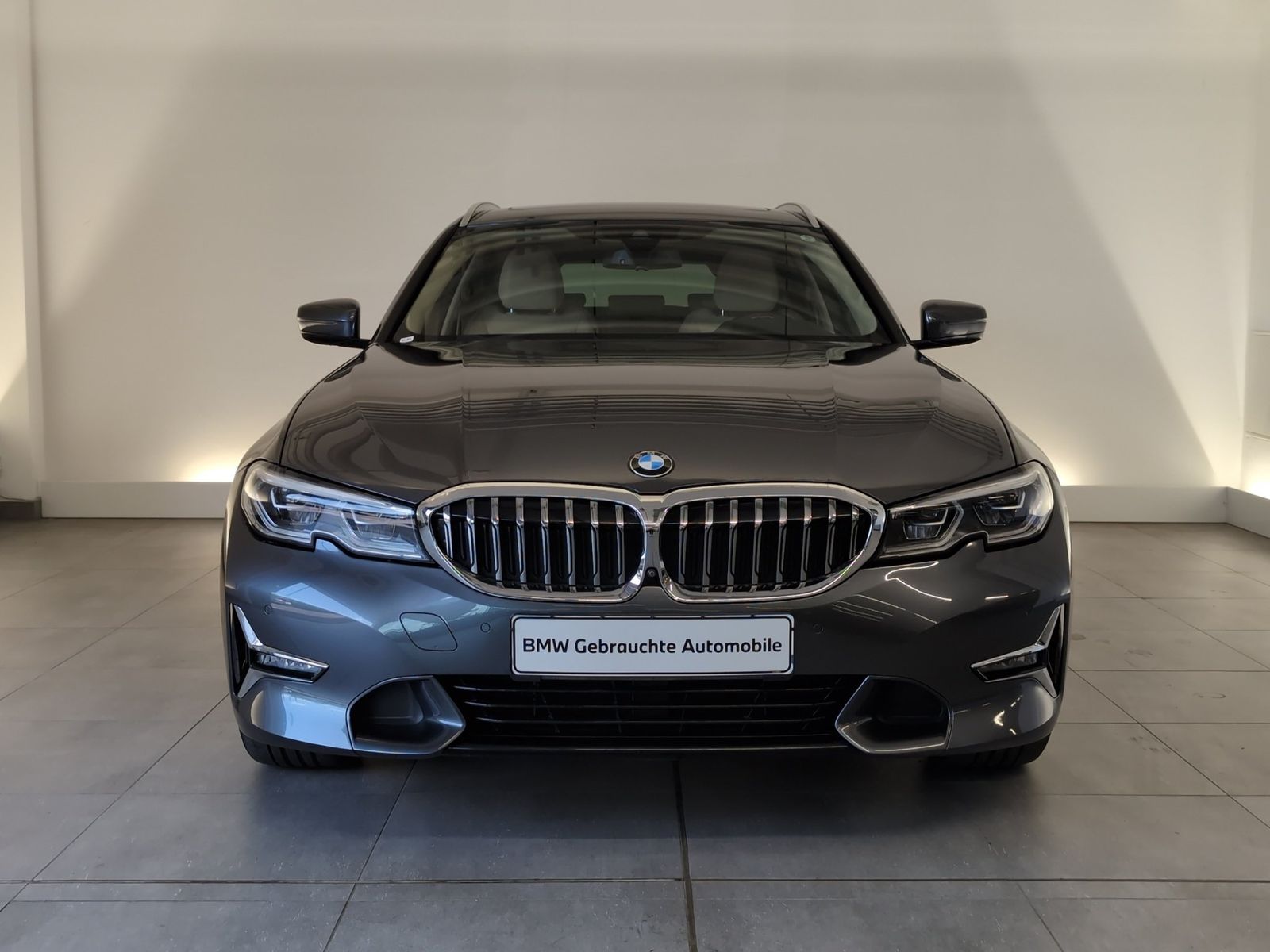 BMW 320d xDrive Touring Luxury Line Navi/Laser/AHK N imagem 2