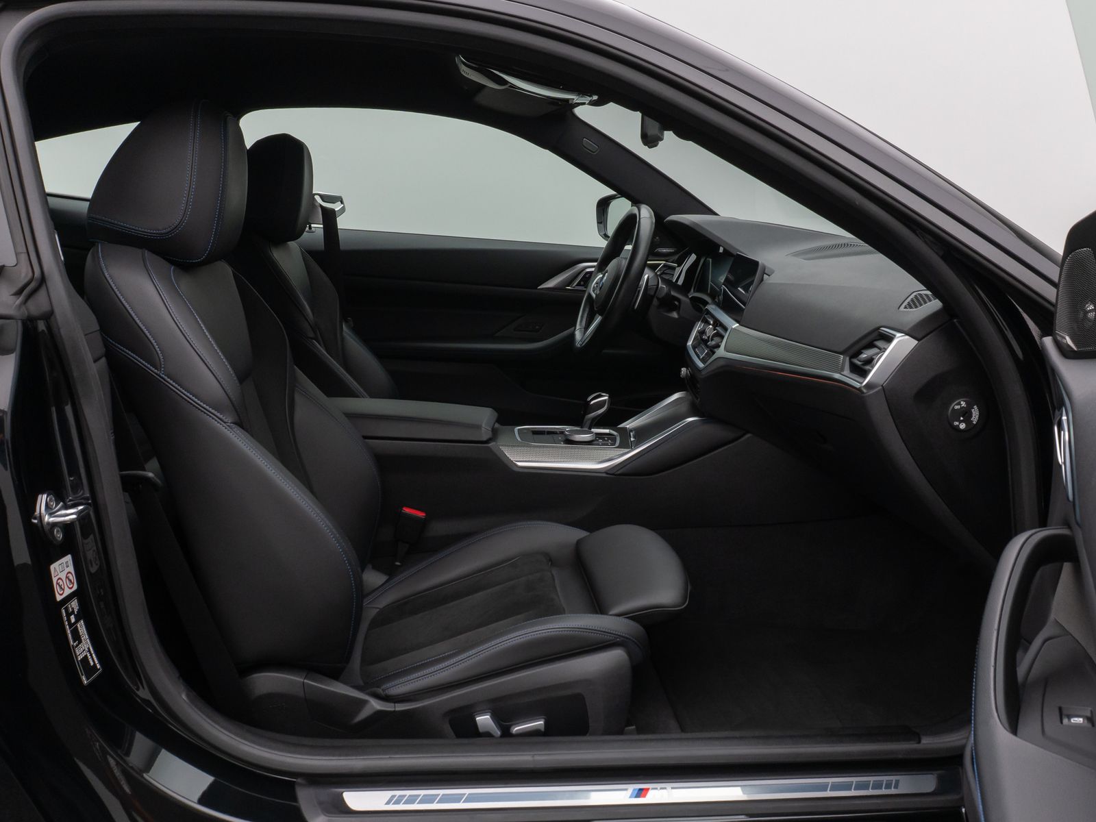 Fahrzeugabbildung BMW M440d xD Coupé Laser 360°HUD DAB H/K Komfort ACC