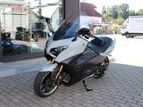 Yamaha TMax 560 TechMax Akrapovic T-Max 560 - YAMAHA TMAX