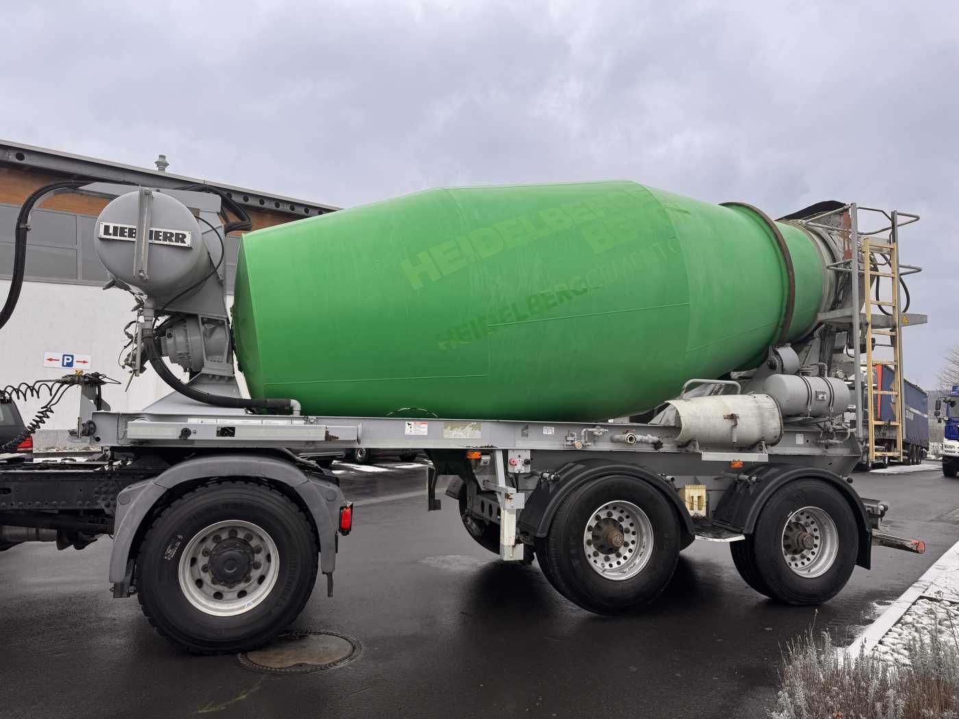 Fahrzeugabbildung Müller-Mitteltal SF32BM/BT Liebherr HTM1004 10m³ BPW Liftachse