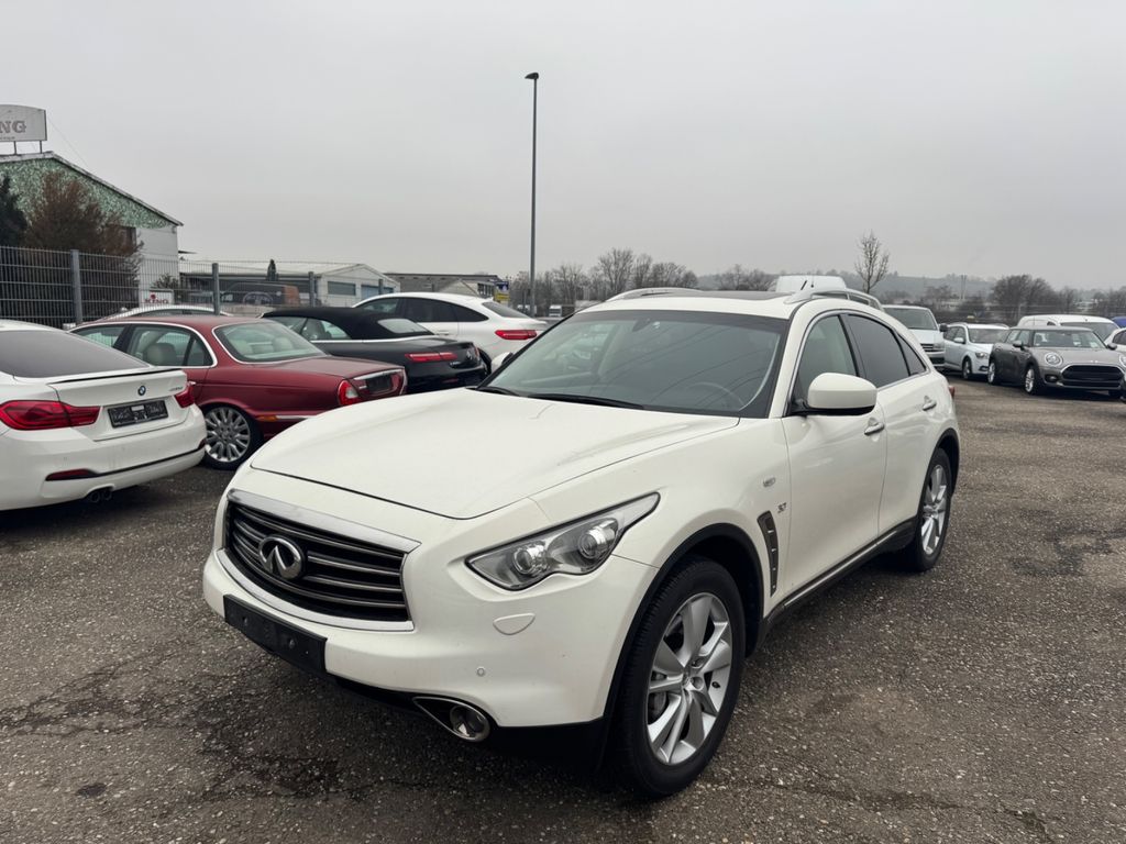 Infiniti QX70