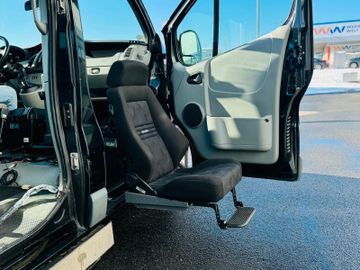 Opel Vivaro - 2