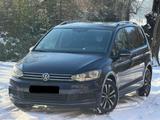 Volkswagen Touran United 2,0tdi DSG 7 PLATZ Navi Camera - Volkswagen Touran mit Diesel-Antrieb: Geländewagen, Automatik