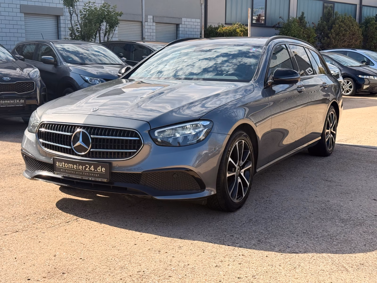 Mercedes-Benz E 300