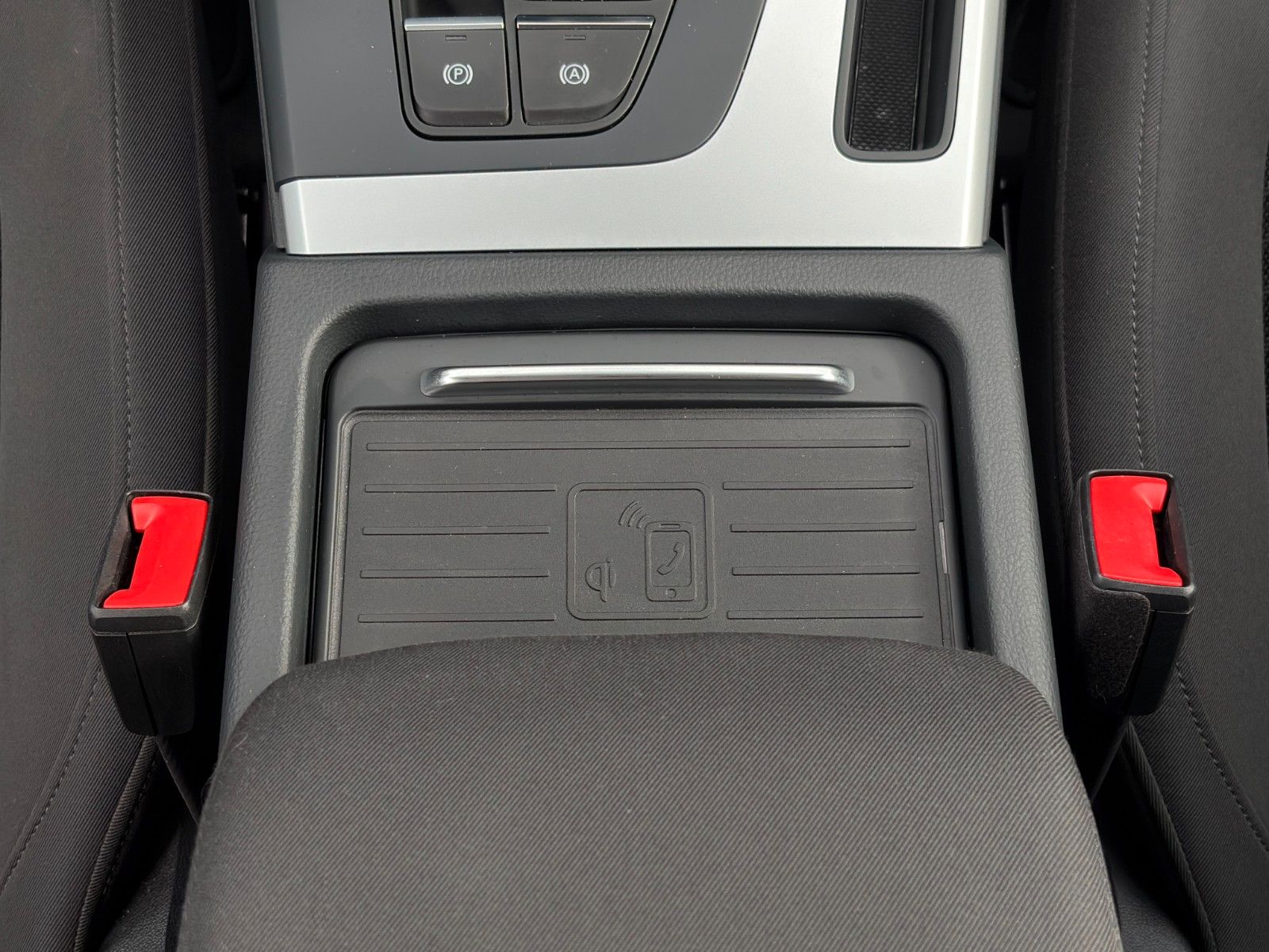 Fahrzeugabbildung Audi Q5 Sportback 40 TFSI quattro advan. AHK Matrix