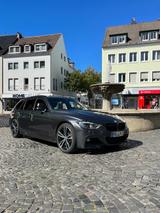 BMW 330d X-Drive M-Paket - BMW 330 mit Diesel-Antrieb: Kombi, 330d M Paket