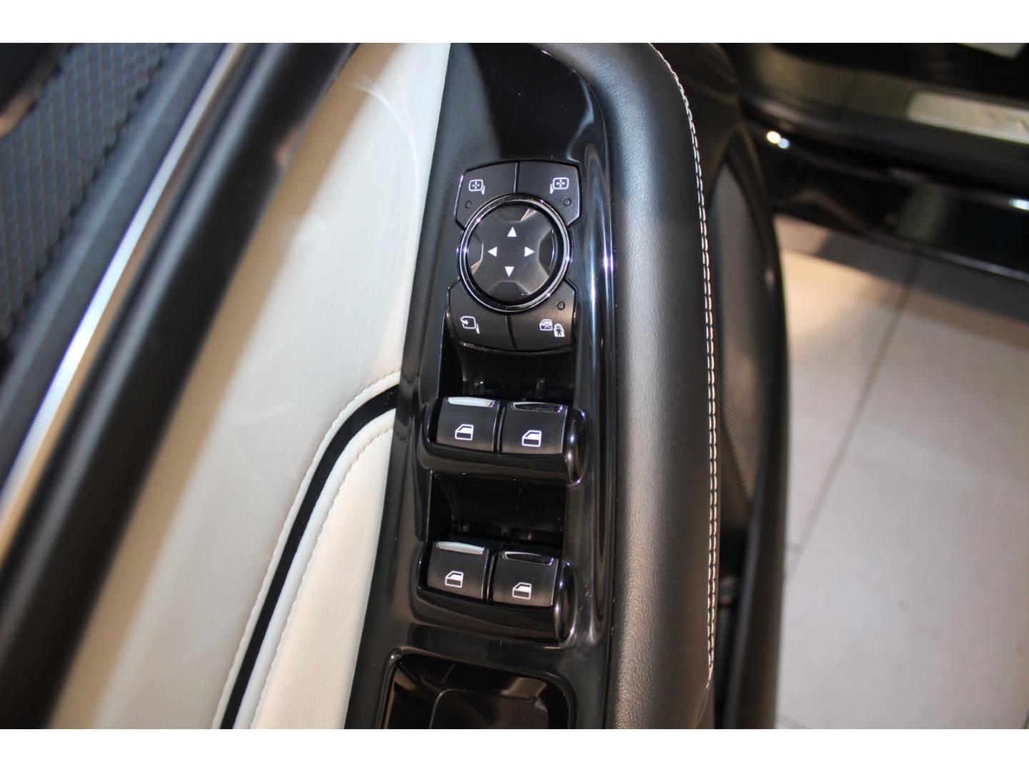 Ford Edge Vignale 4x4 El. Panodach Navi Leder Memory 