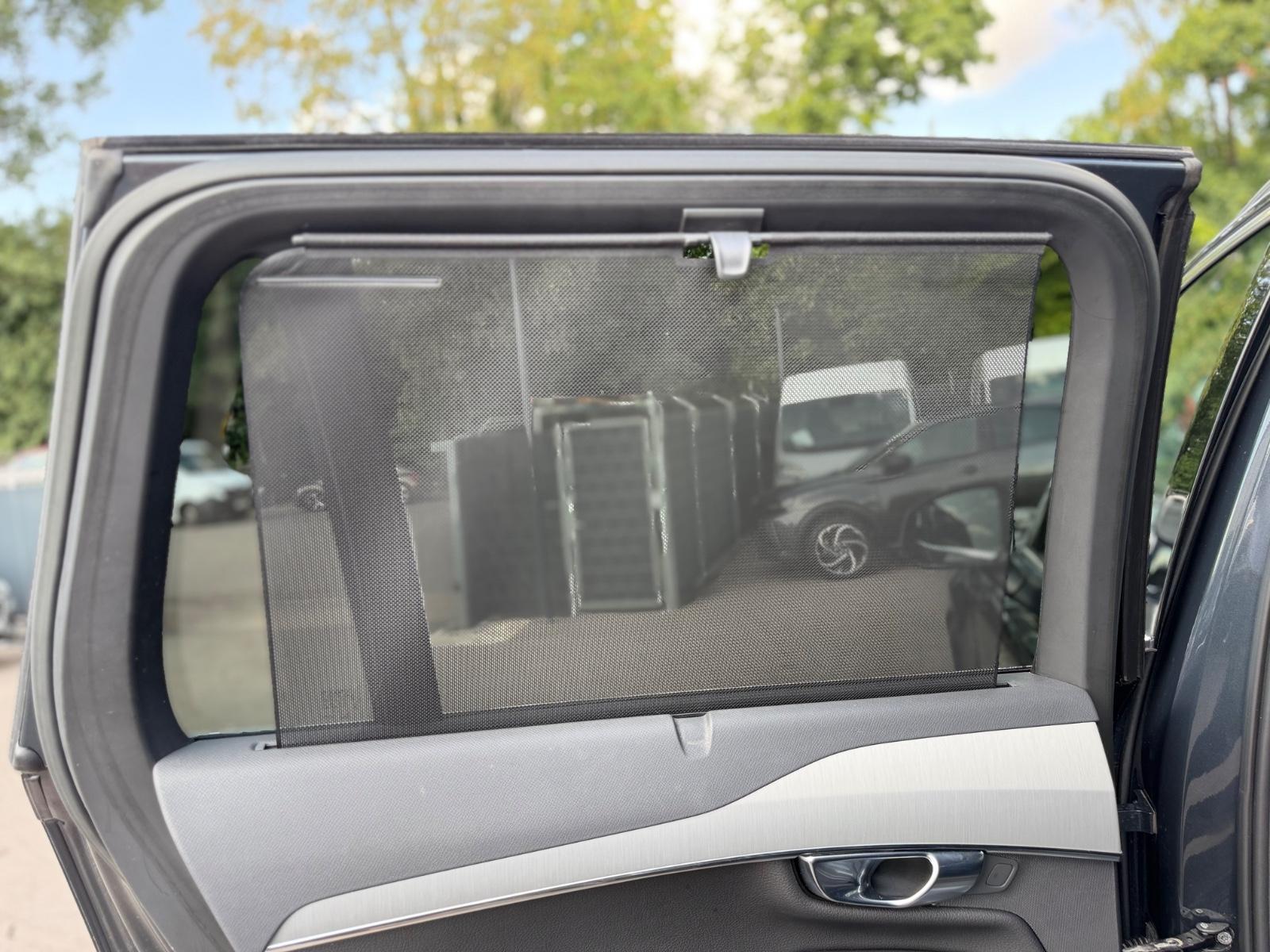 Volvo XC 90 MOMENTUM PRO AWD *7.SITZER*NAVI*LEDER*
