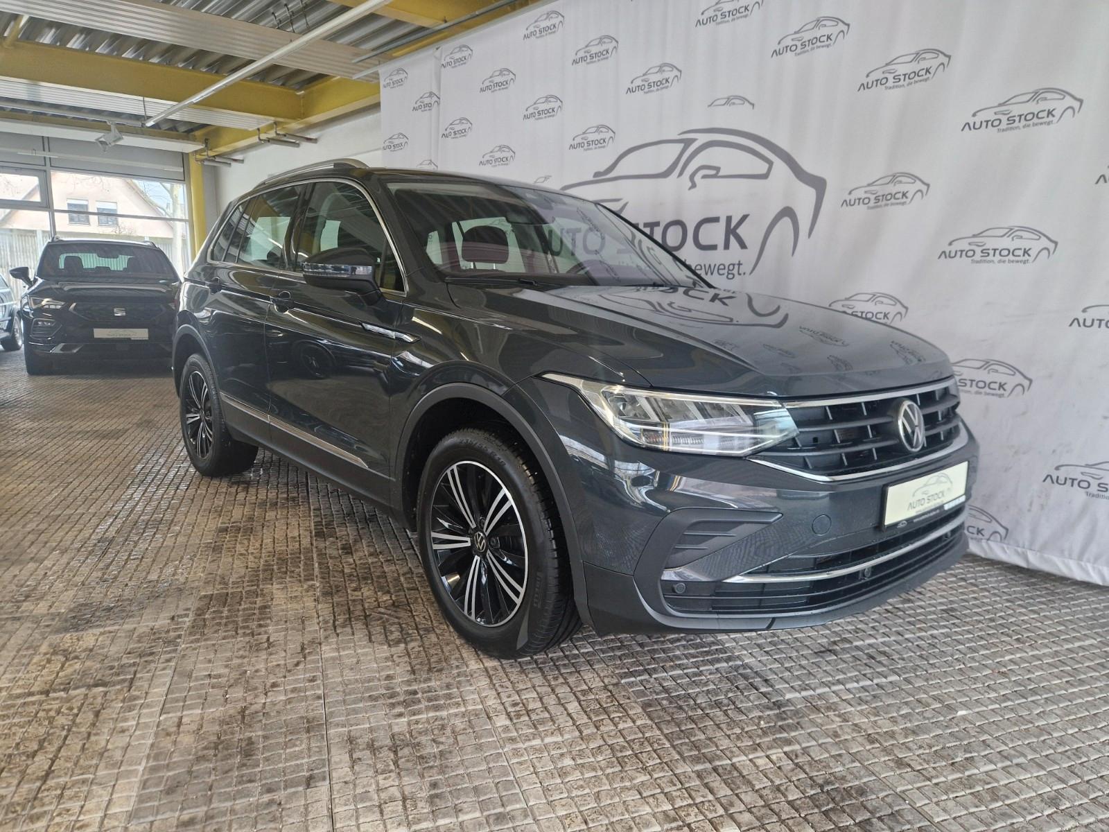 Volkswagen Tiguan 2.0 TDI DSG 4MOTION Life PDC LED Navi AHK