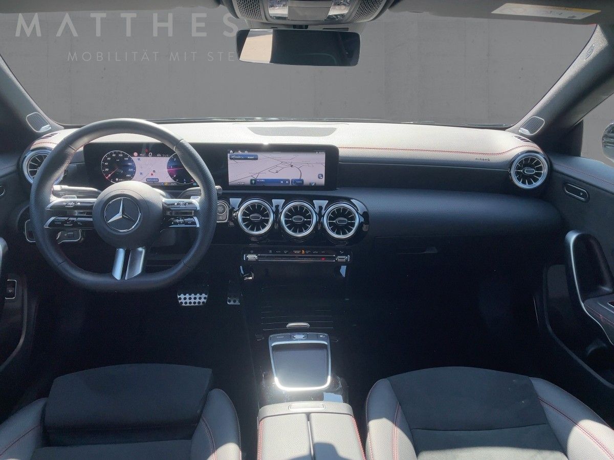 Fahrzeugabbildung Mercedes-Benz CLA 220 d Coupe AMG/Night/360°/AHK