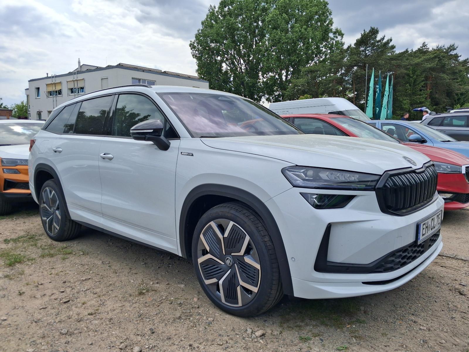 Skoda Kodiaq 1.5 TSI iV DSG Sportline AHK Head-up 360G