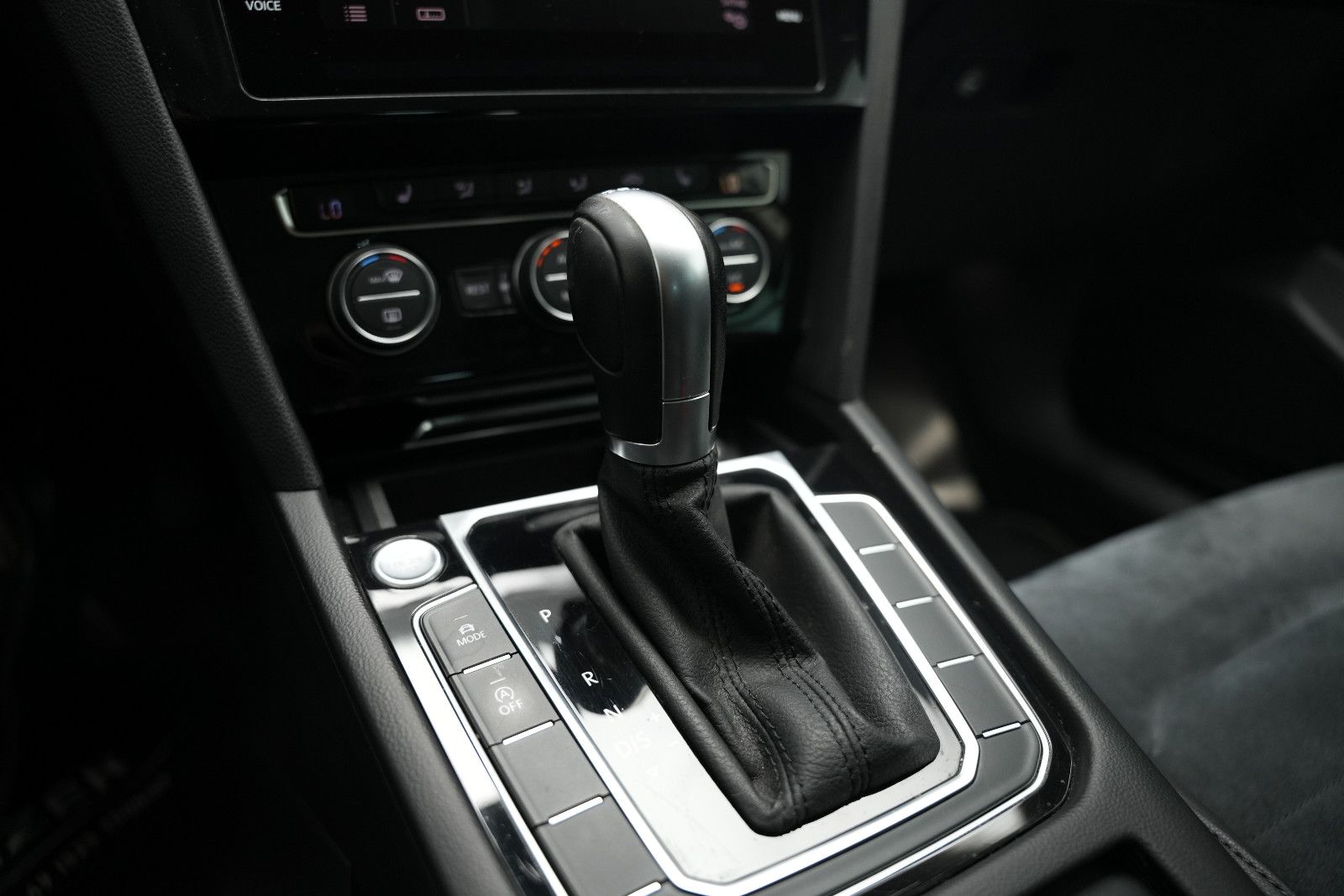 Fahrzeugabbildung Volkswagen Passat Highline *Virtual*Kamera*Start-Stopp*SHZ*