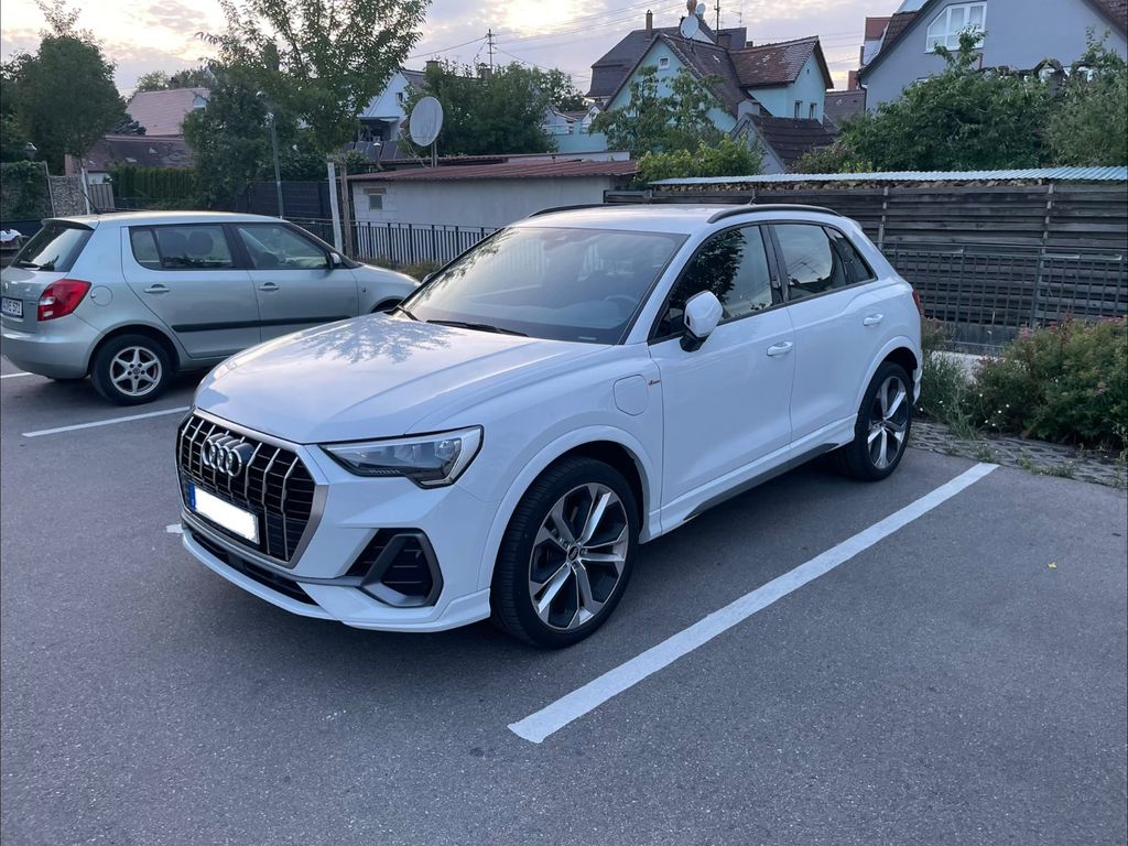 Image of Audi Q3