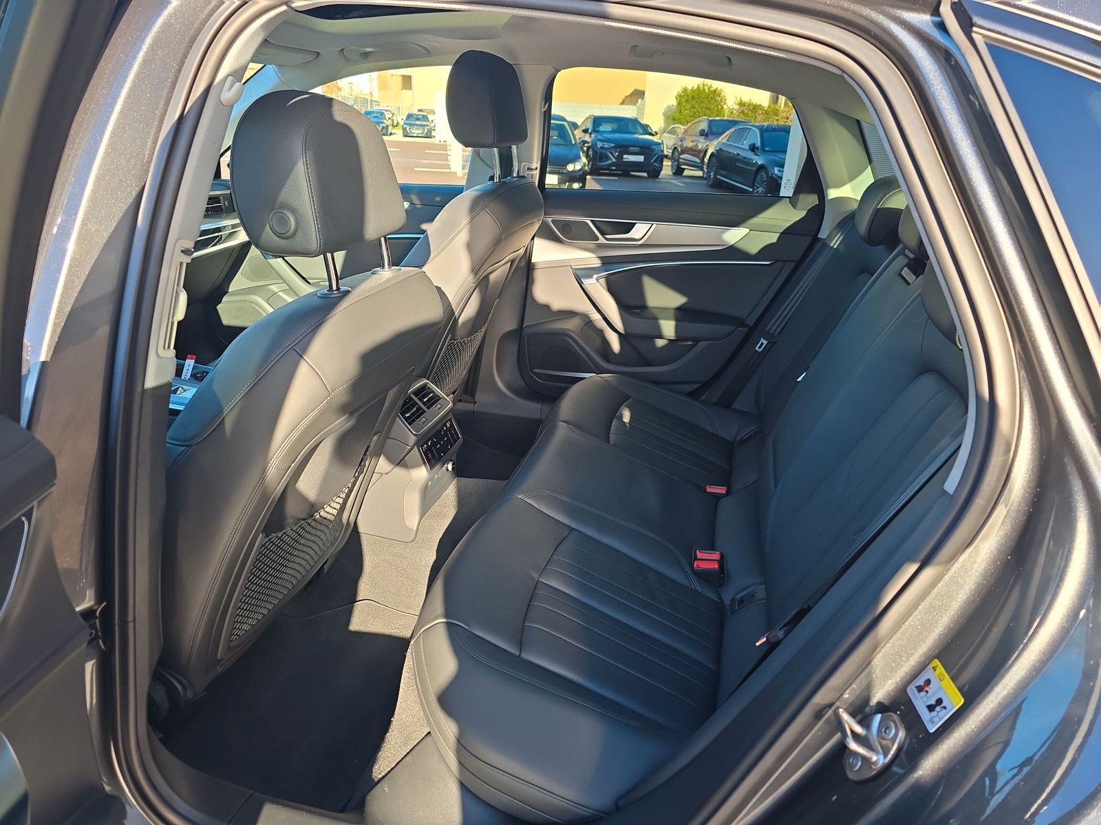 Fahrzeugabbildung Audi A6 Limousine 50 TDI qu S line PANO STANDHZG B&O