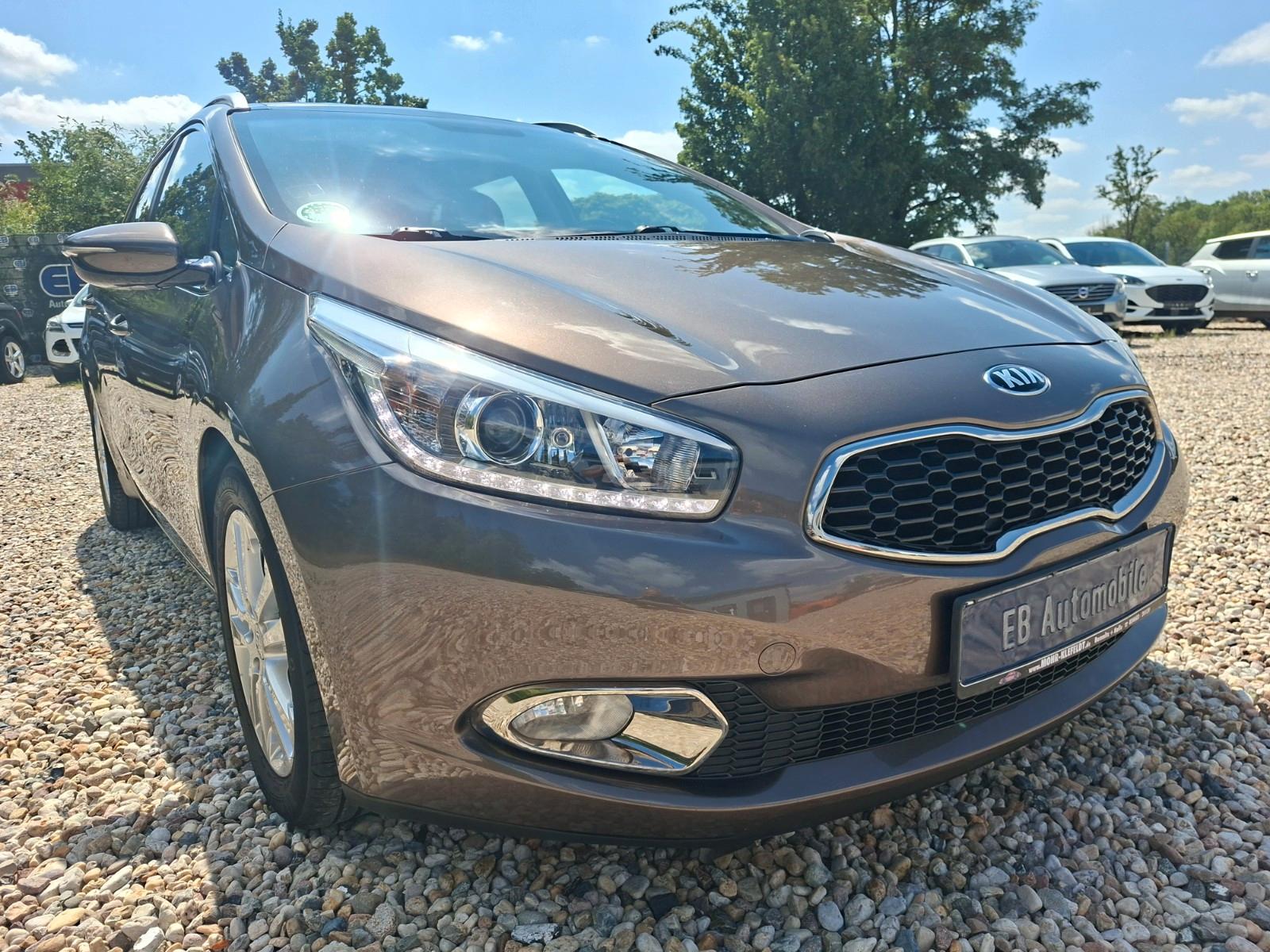 Kia cee'd 2015 — photo 35