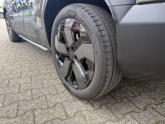 Suzuki e VITARA (61kWh) Comfort+Pano+LED+360Cam+Leder+