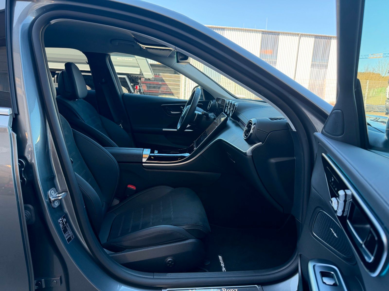 Fahrzeugabbildung Mercedes-Benz C 200 AMG+Memory