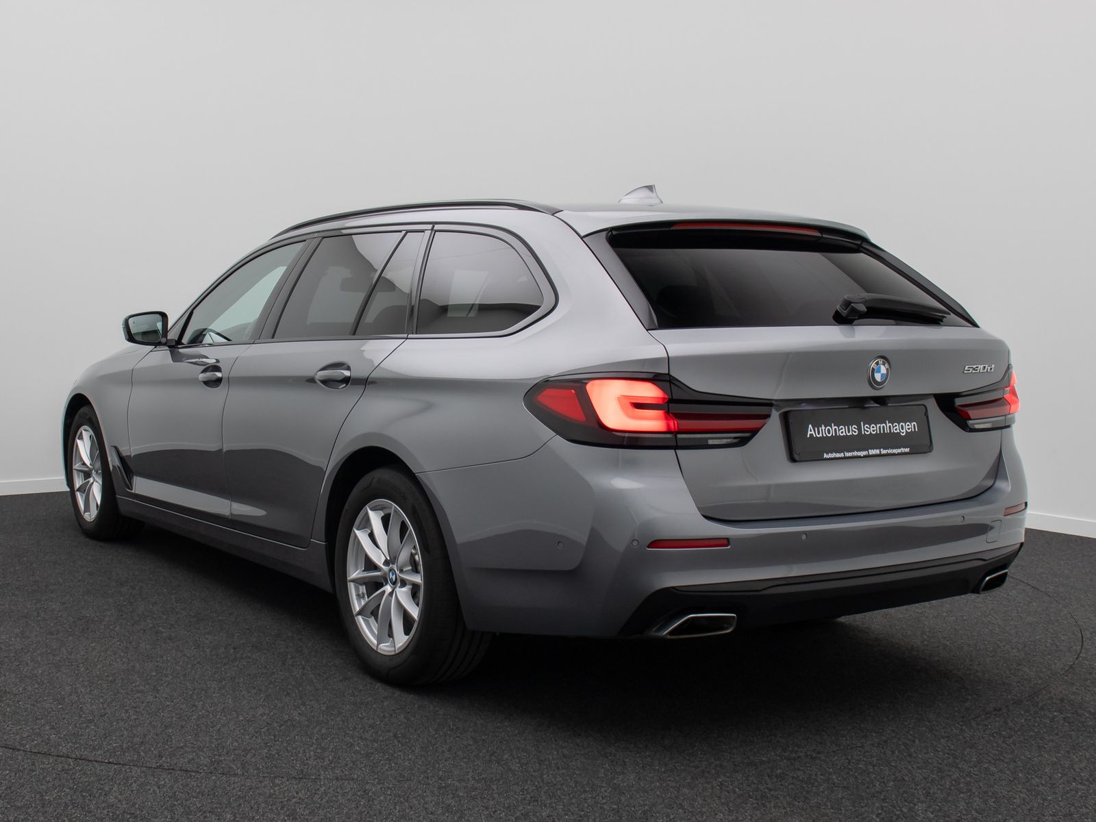 Fahrzeugabbildung BMW 530d Panorama Laser HUD 360&deg; DAB Leder Komfort