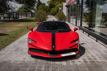 2021 Ferrari SF90 照片 5