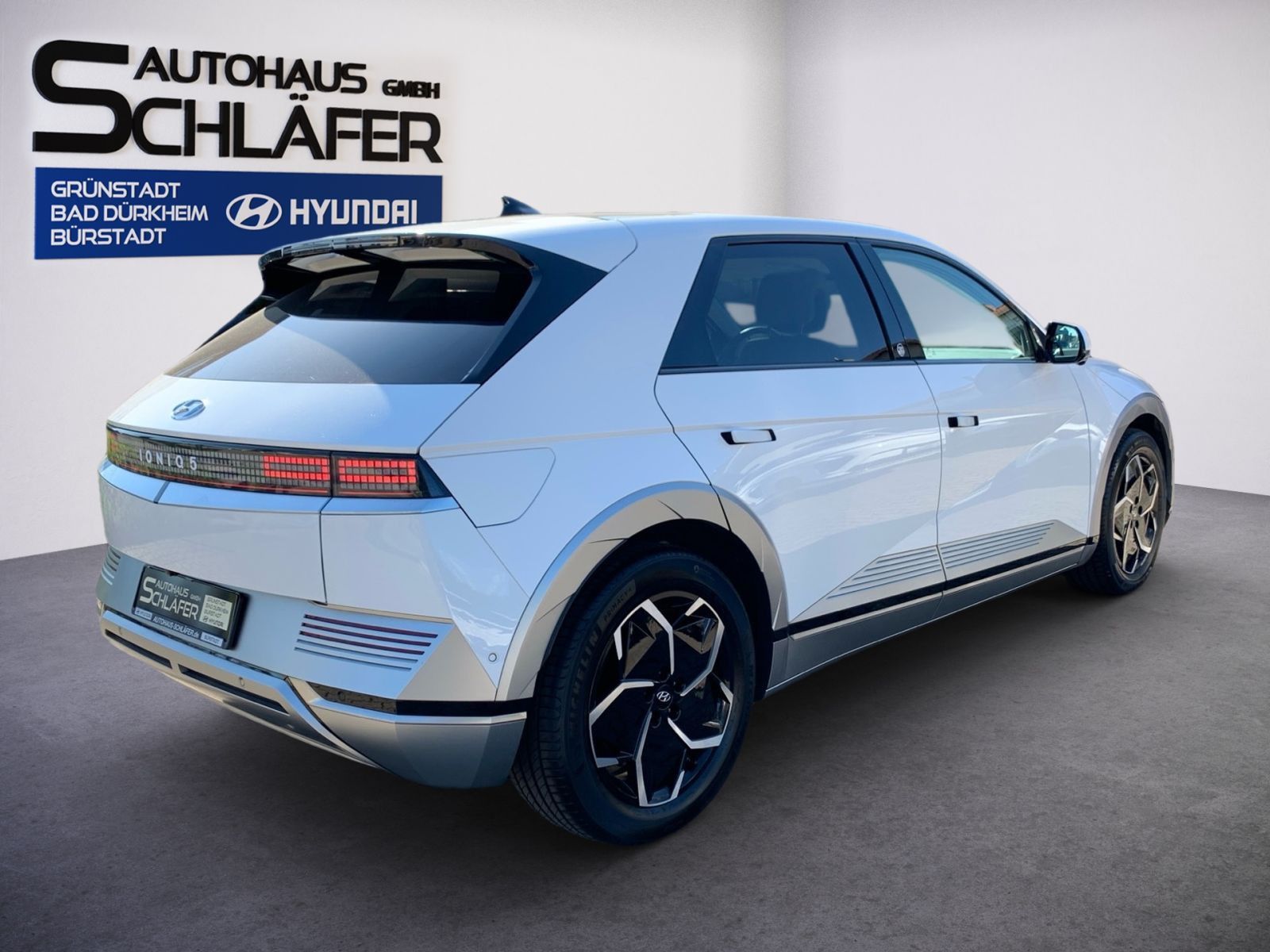 Fahrzeugabbildung Hyundai IONIQ 5 Uniq 72,6kWh Panorama Relax-Paket