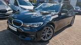 BMW 318 d Sport Line Automatik Navi Leder 1.Hand - Behindertengerechte BMW 318
