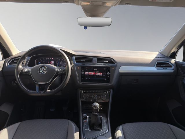 Tiguan 2.0 TDI Comfortline NAVI AHK ACC AID LED