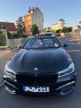 BMW 730d M- Packet | Massage| TÜV NEU |  Scheckheft  - BMW 730 aus 2016