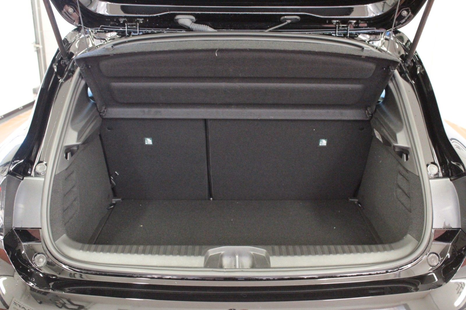 Fahrzeugabbildung Renault Clio TCe 90 Techno *Winter-*&*Look-Paket*