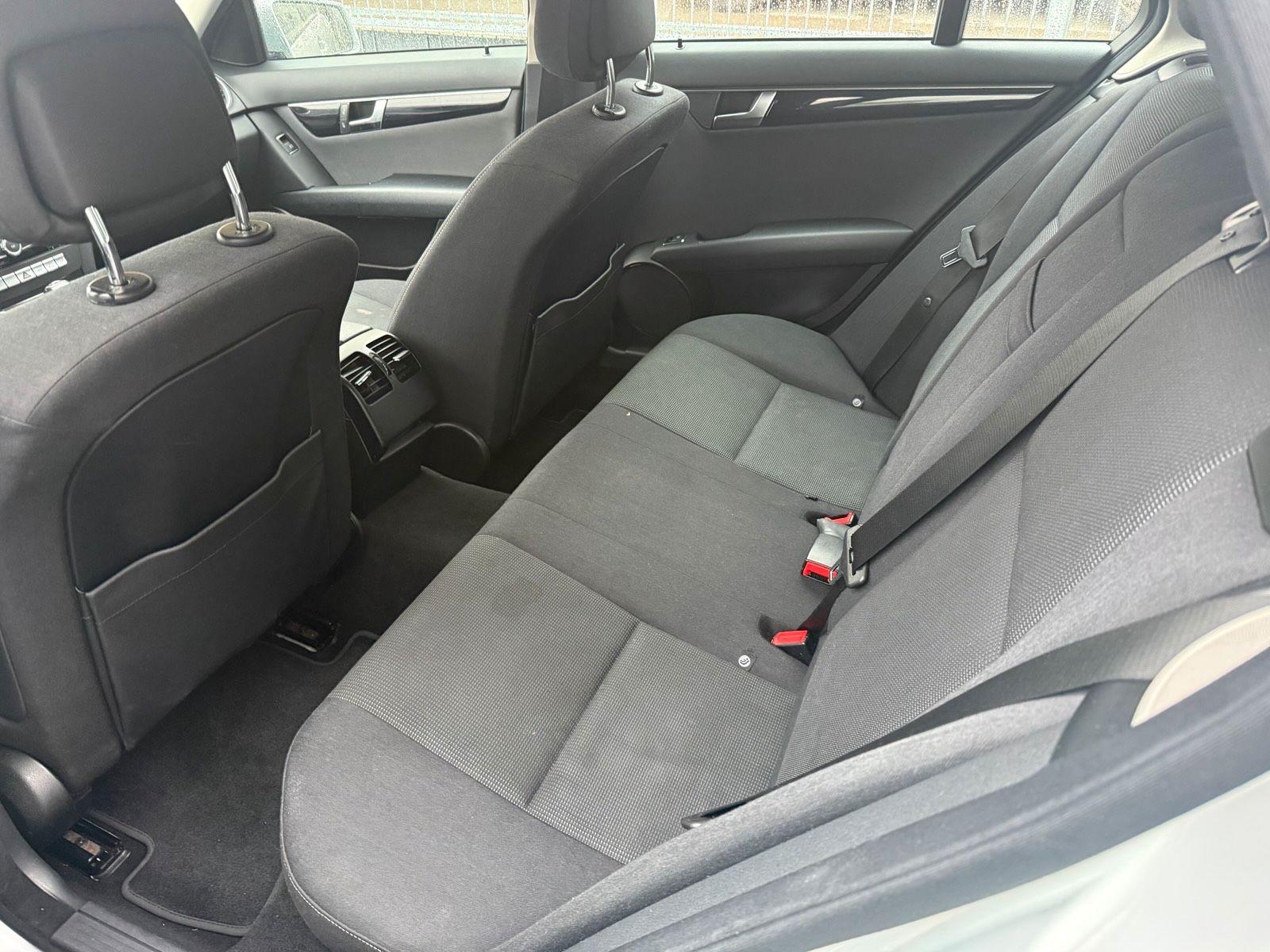 Mercedes-Benz C220 2011 — photo 5