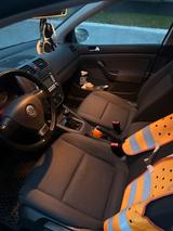 Volkswagen Golf 5 in einem sehr guten Zustand - Volkswagen Golf aus 2008: Golf5