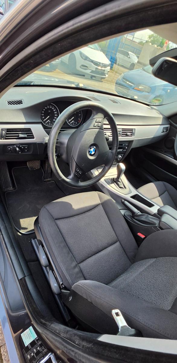 BMW 325 2006 — photo 19