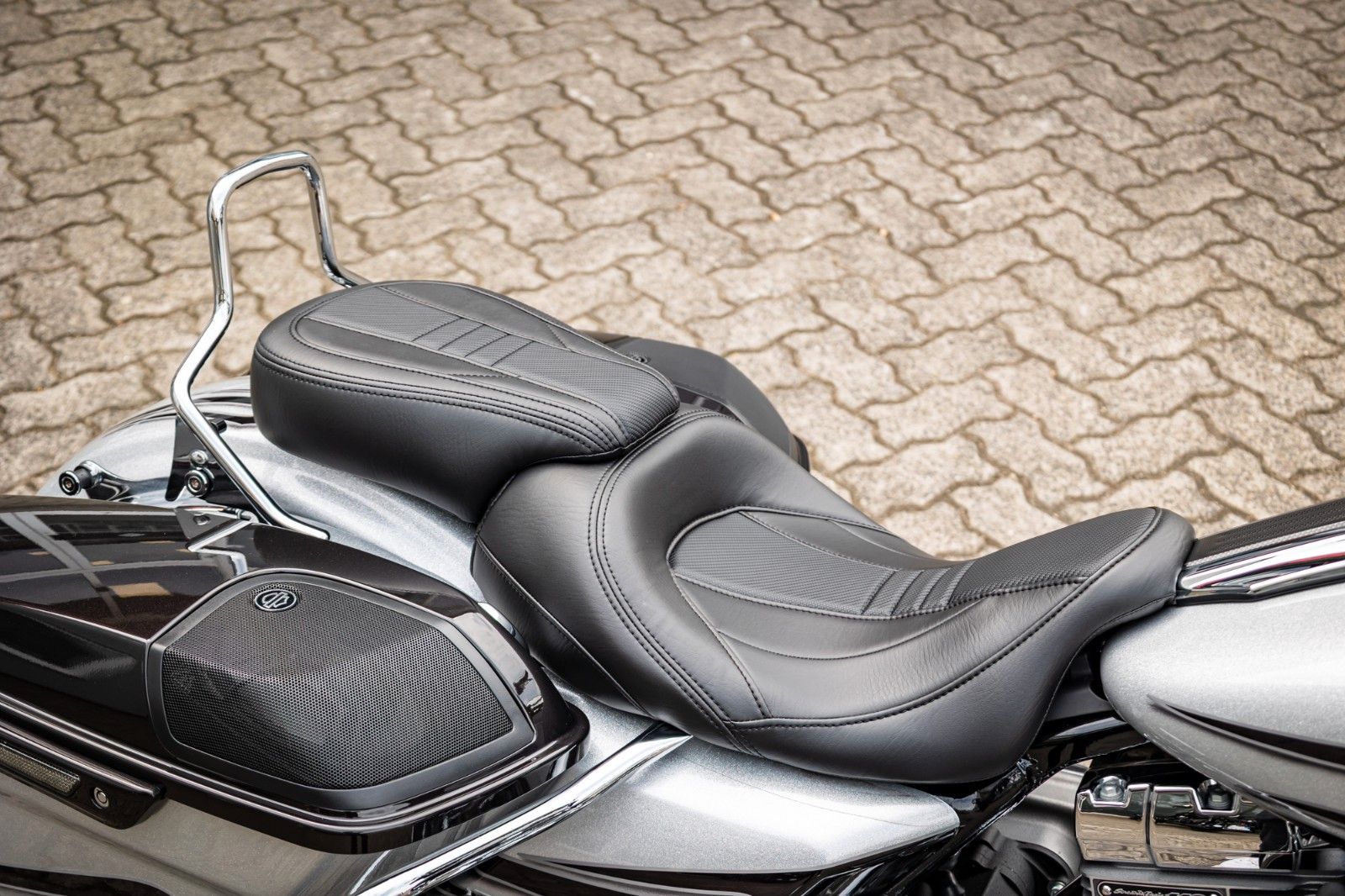 Fahrzeugabbildung Harley-Davidson CVO STREET GLIDE 110 FLHXSE - KESSTECH