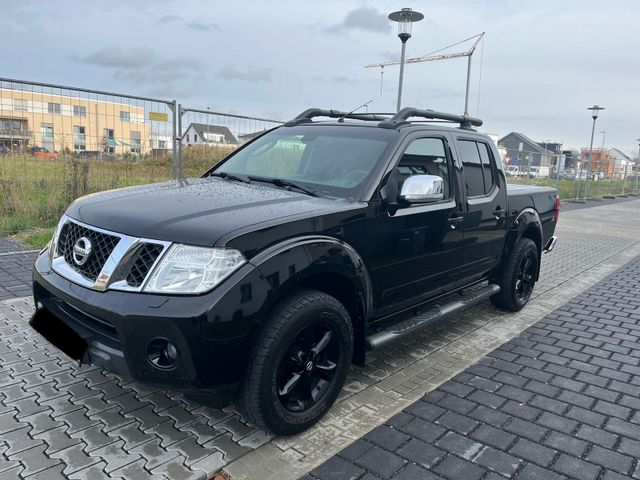 Nissan Navara 2.5 dCi -Automatik -Leder-Schiebedach-4x4