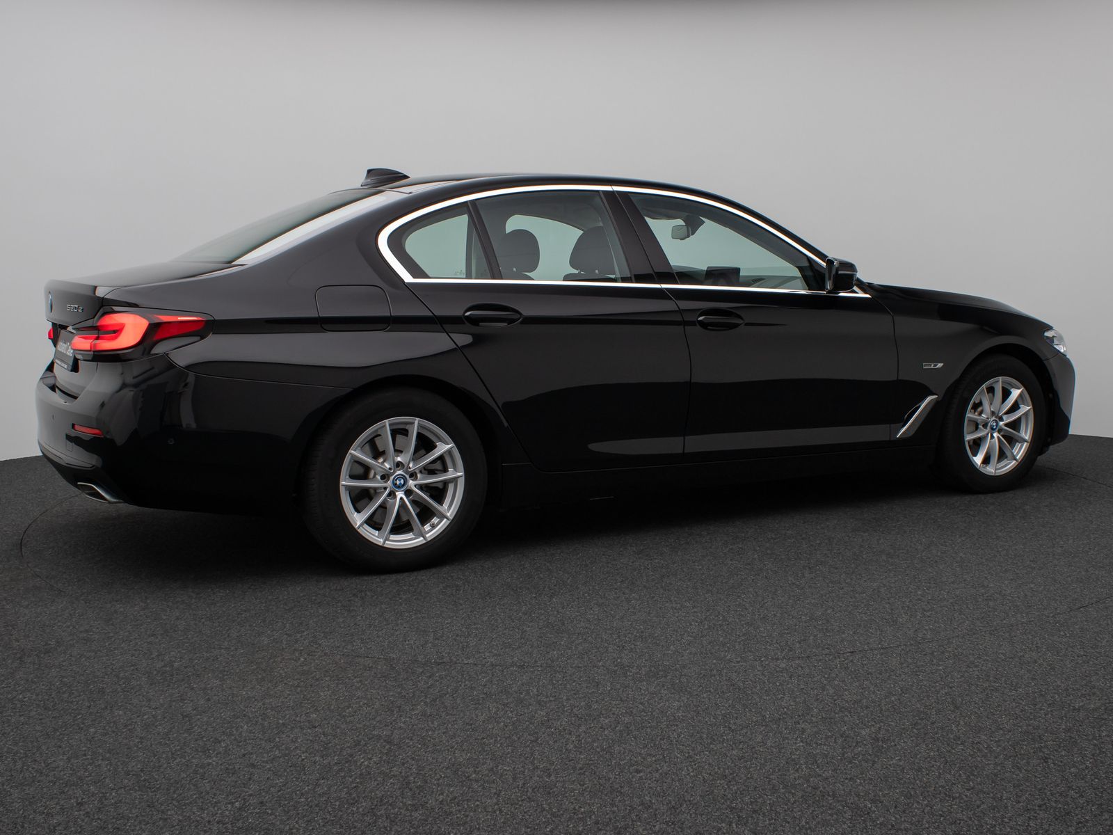 Fahrzeugabbildung BMW 520e Kamera DAB Sport Klima-4Zonen Alarm ParkAss