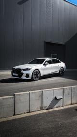 BMW i5 edrive40 - M SPORT PRO - VOLLAUSSTA... - BMW i5 von privat