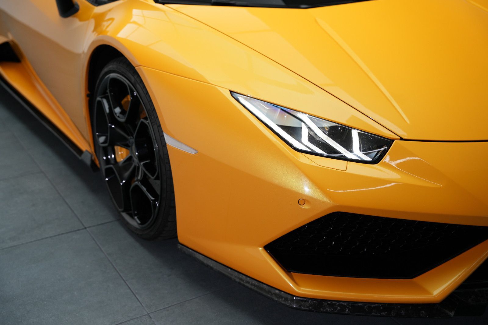 Fahrzeugabbildung Lamborghini Huracan Huracán /LIFT/KAMERA/CARBON/SCHALENSITZ/