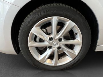 Fotografie des Opel Corsa F Elegance AHK SHZ LED Allwetter
