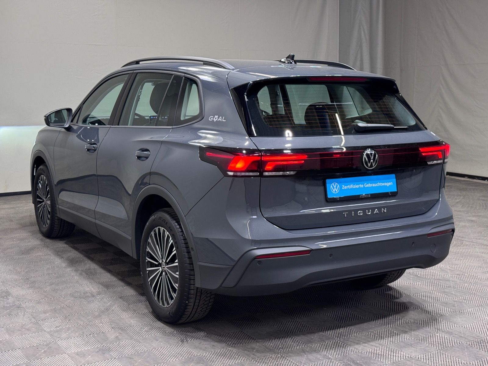 Volkswagen Tiguan GOAL 2.0 TDI DSG AHK LED ACC NAVI 360° foto 5
