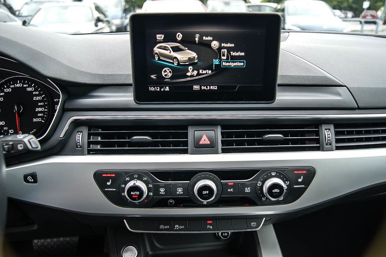 Fahrzeugabbildung Audi A4 Avant 14TFSI S-Tronic NAVI XENON ANHÄNGERKPLG