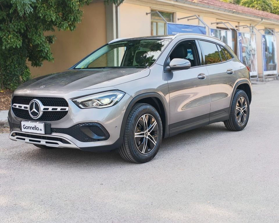 Image of Mercedes-Benz GLA 200