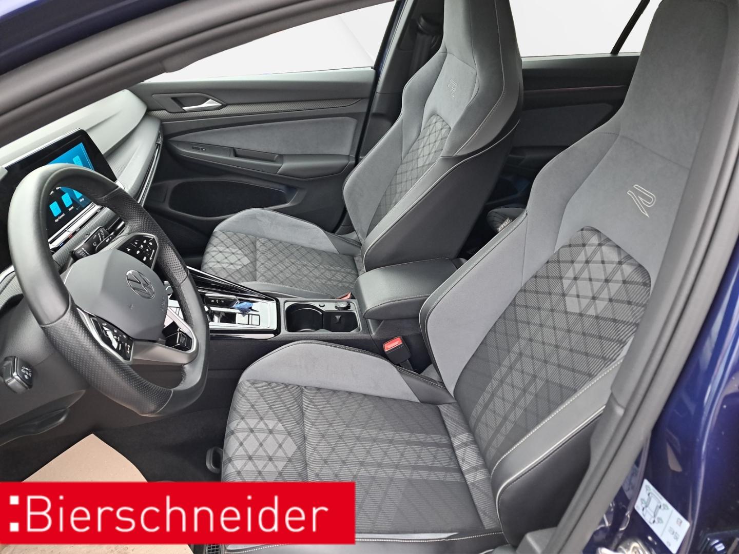 Volkswagen Golf 8 1.5 eTSI DSG R-Line IQ-LIGHT DIGITAL PRO, миниатюра 9