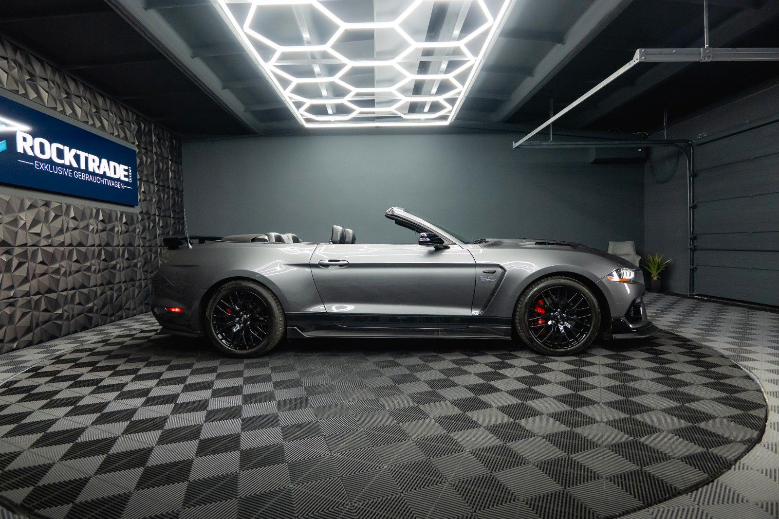 Fahrzeugabbildung Ford Mustang Shelby GT 500 5.0 V8 PREMIUM Performance