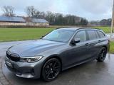 BMW 320d/HEADUP/AHK/ACC/LASER/LiVE/8FACH/H&K/KAMERA - BMW 320 in Bielefeld