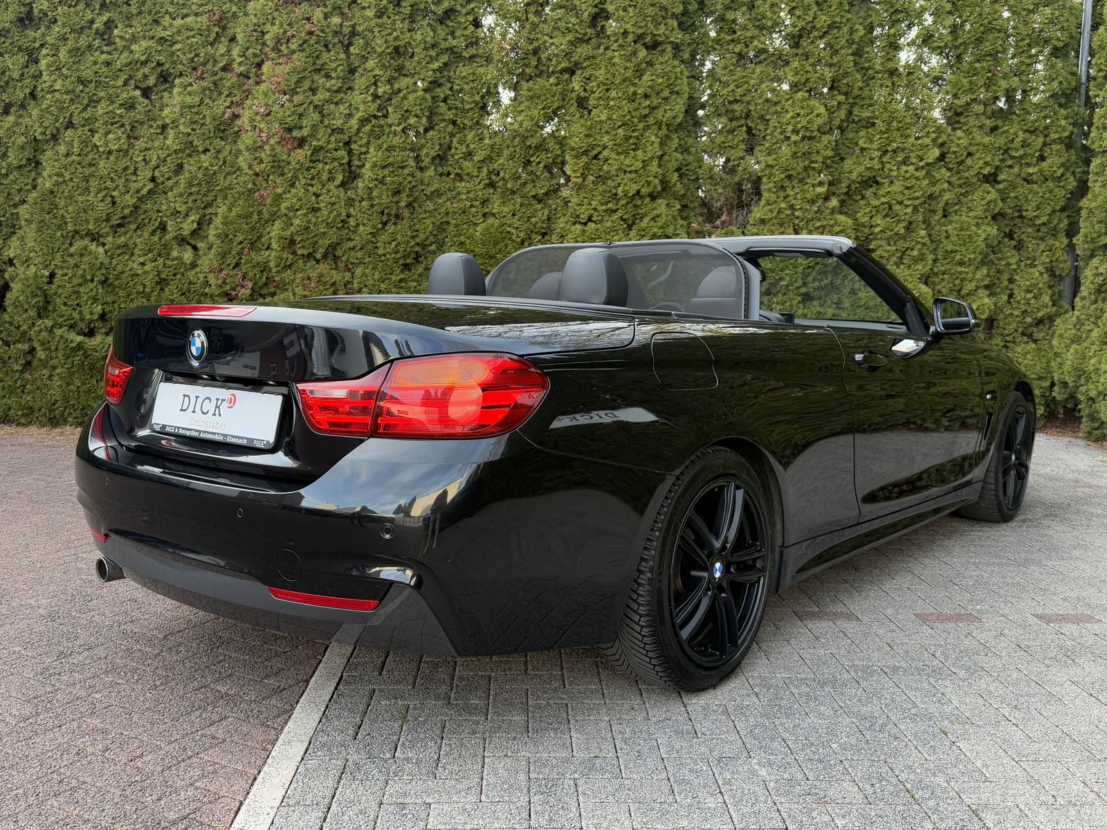Fahrzeugabbildung BMW 420 d Cabrio M Sport Aut. XEN+SHZ+KAM+NAV+LEDER+