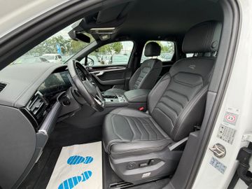Volkswagen Touareg - 8